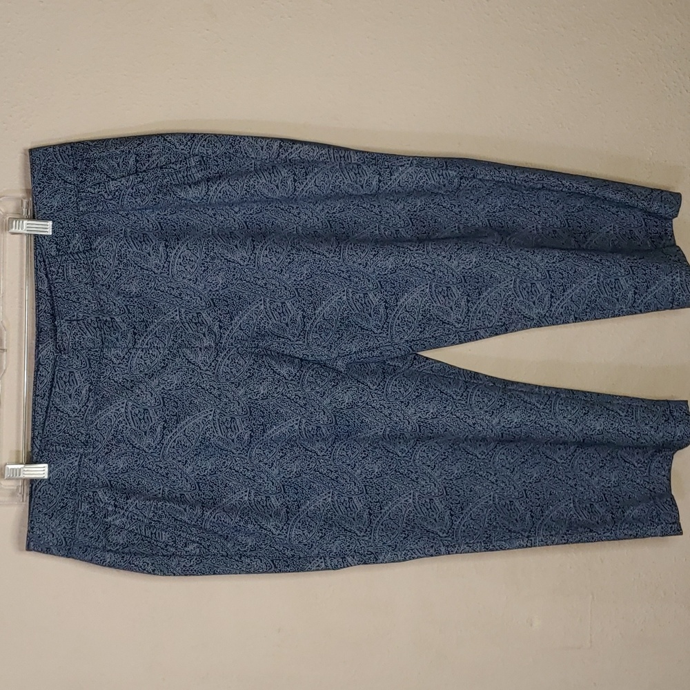 Dockers Women's Size 16 Tummy Panel Capri